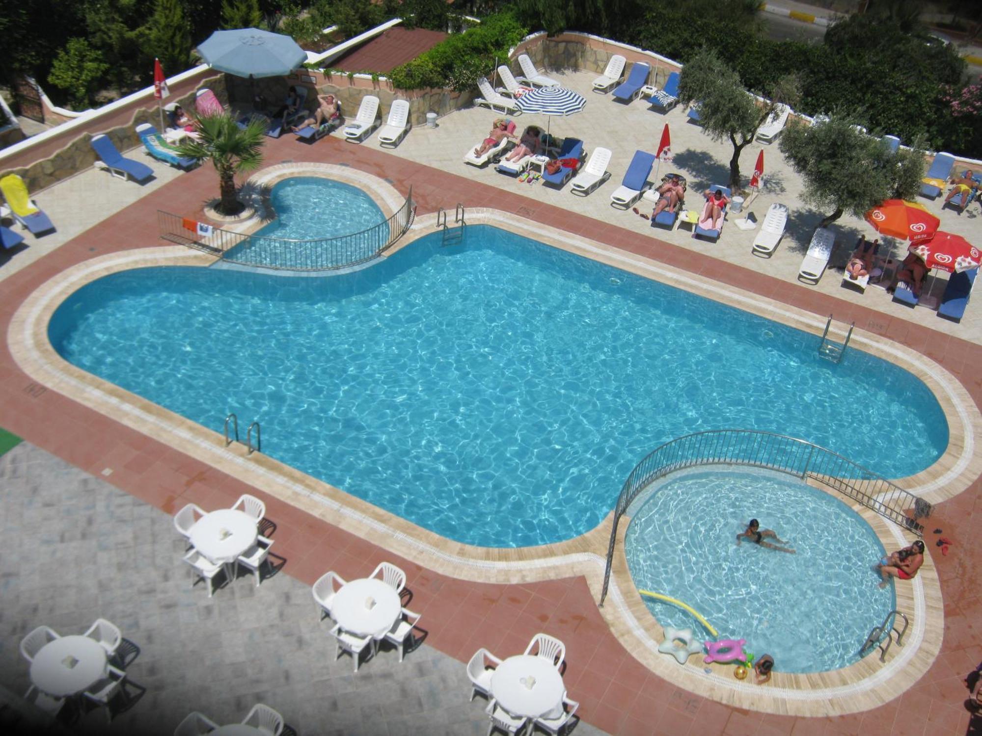 كوشاداسيه Oya Family Suites المظهر الخارجي الصورة